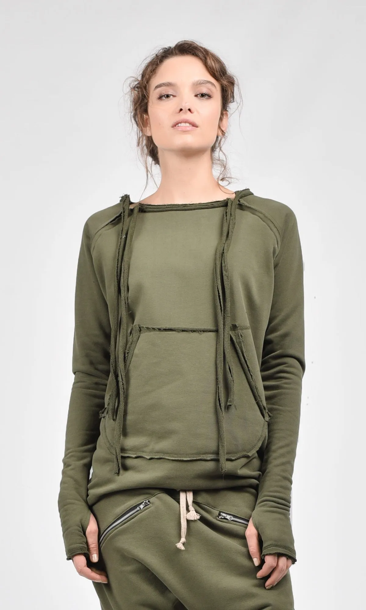 Arm Zipper Sweatshirt