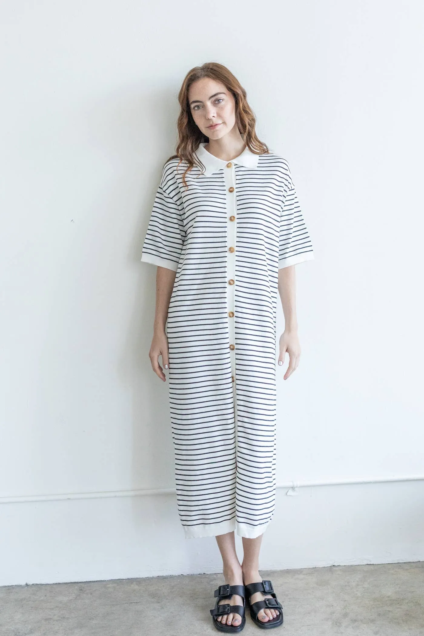 BUTTON DOWN SIMPLICITY DRESS