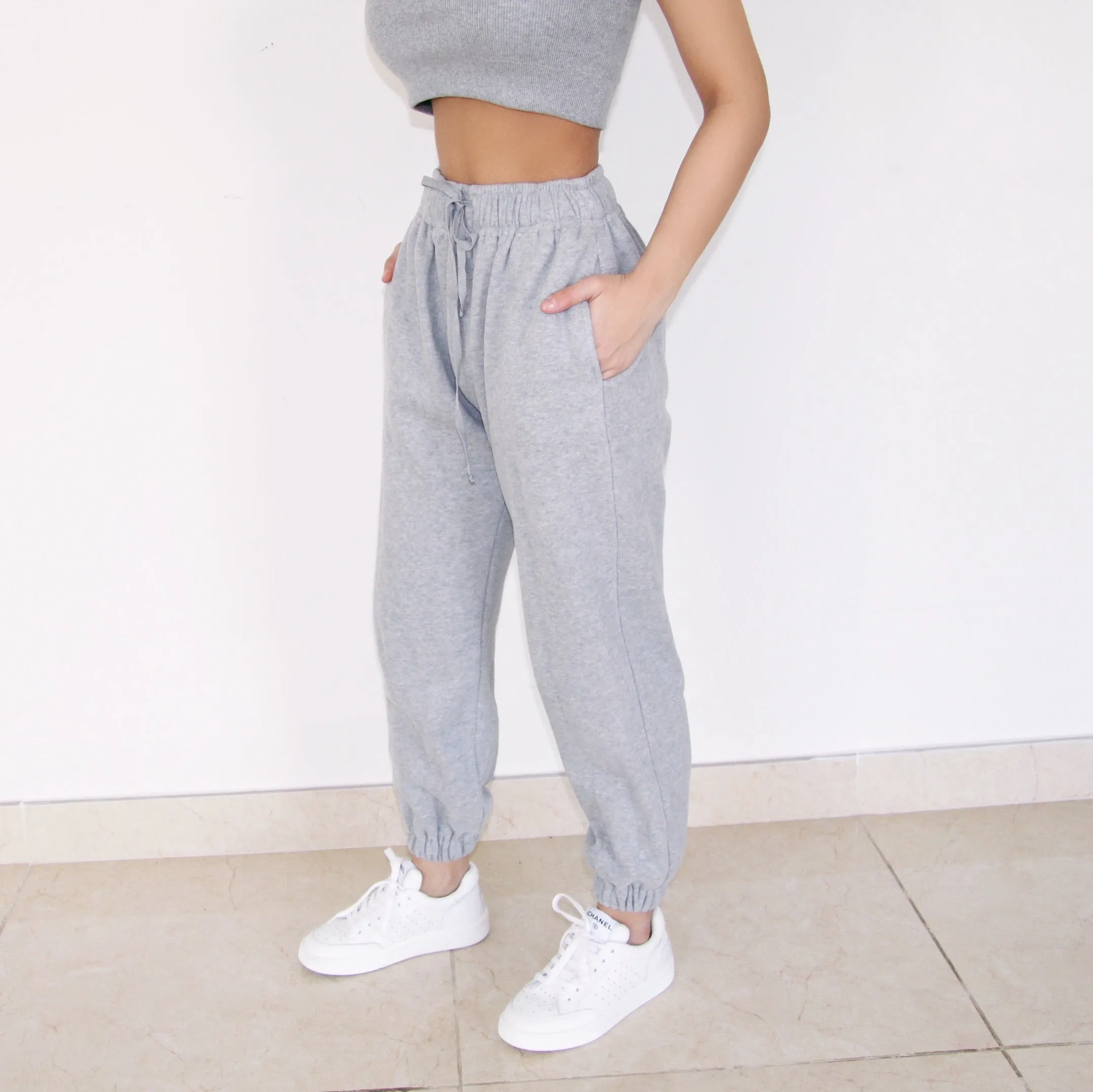 GREY SWEATPANTS