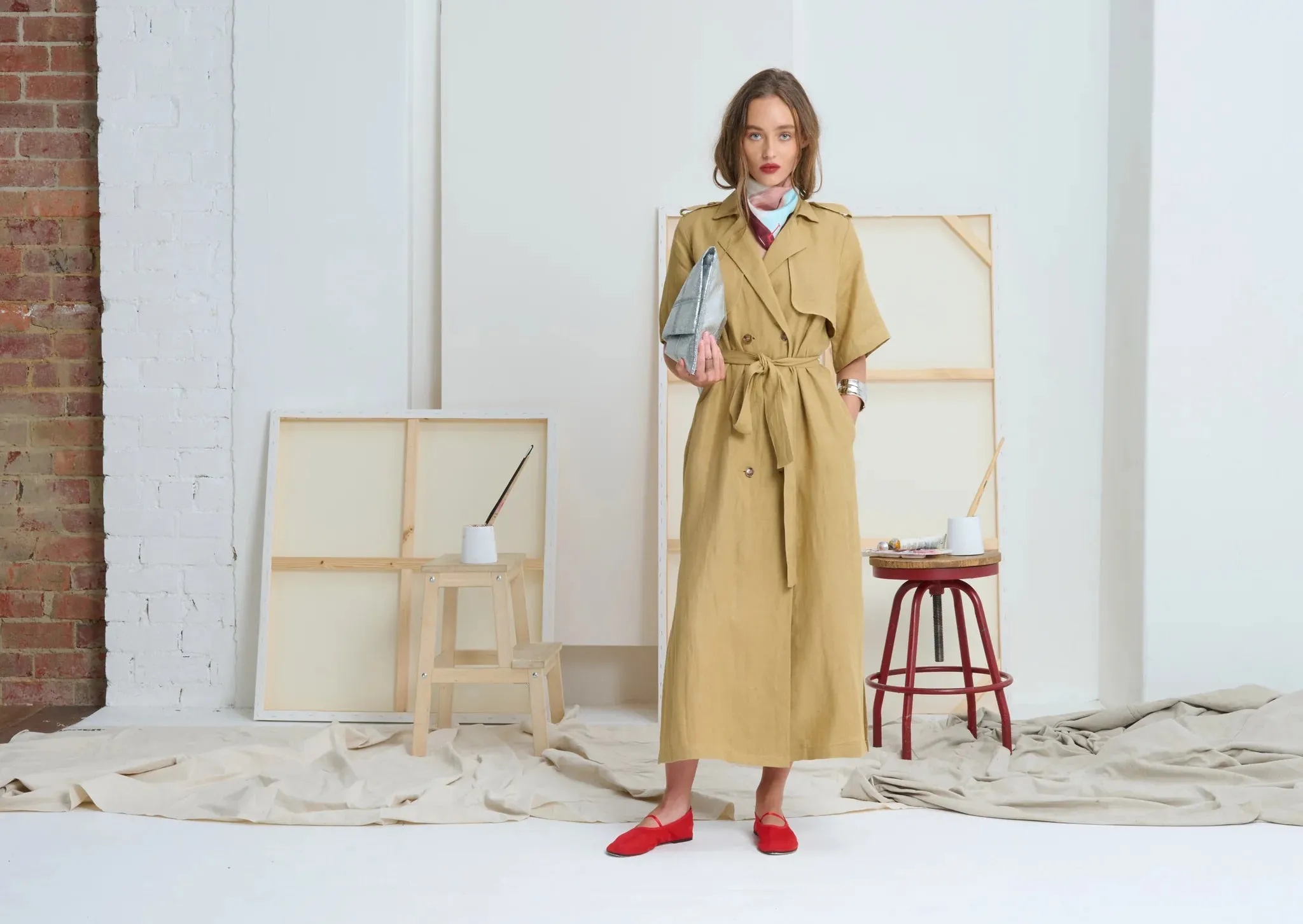 LE TRENCH DRESS | Golden