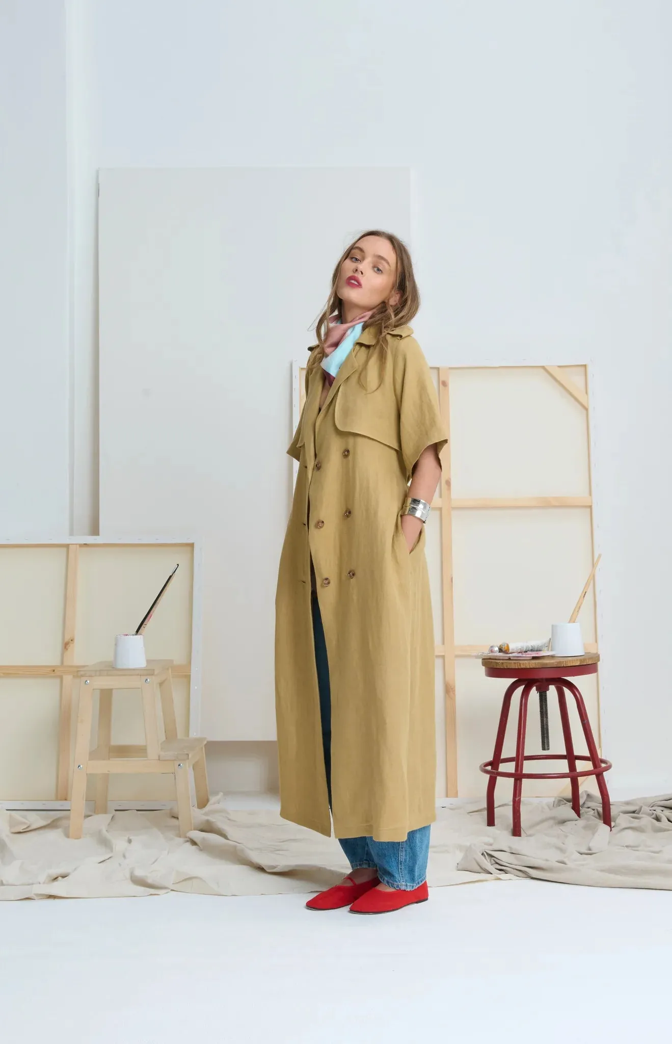 LE TRENCH DRESS | Golden