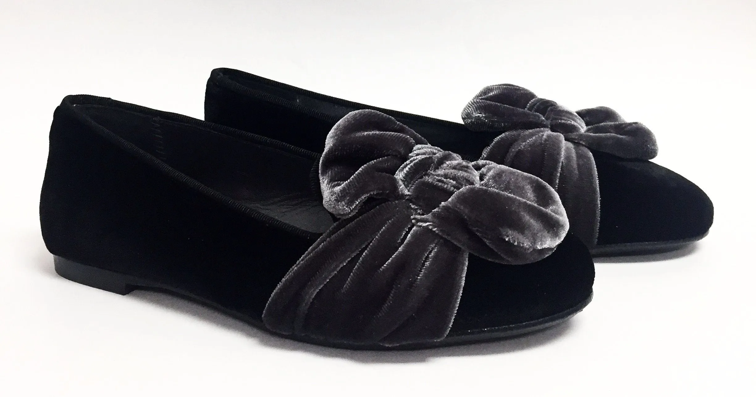 Papanatas Gray/Black Velvet Bow Smoking Slipper