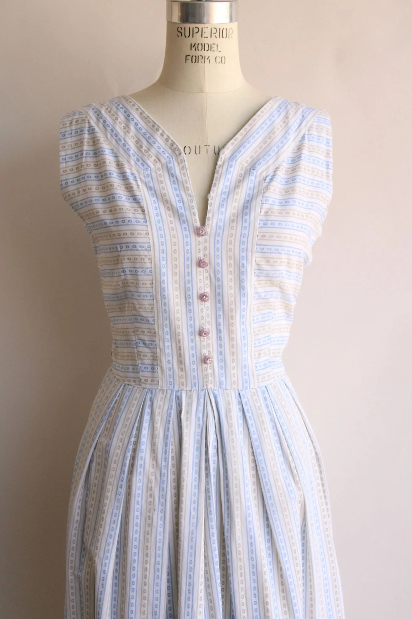 Vintage 1950s 1960s Volup Cotton Shirtwaist Dress